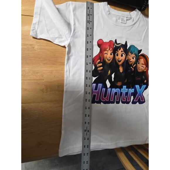 HuntrX K-Pop Demon Hunters Girls Graphic Tee Youth Small Size 120 NWOT White - Picture 3 of 6